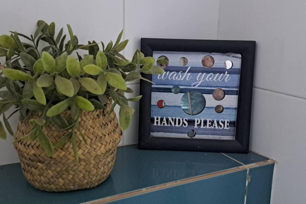 Mendes Family Homestay - B&B In The Heart Of Praia Ngoại thất bức ảnh