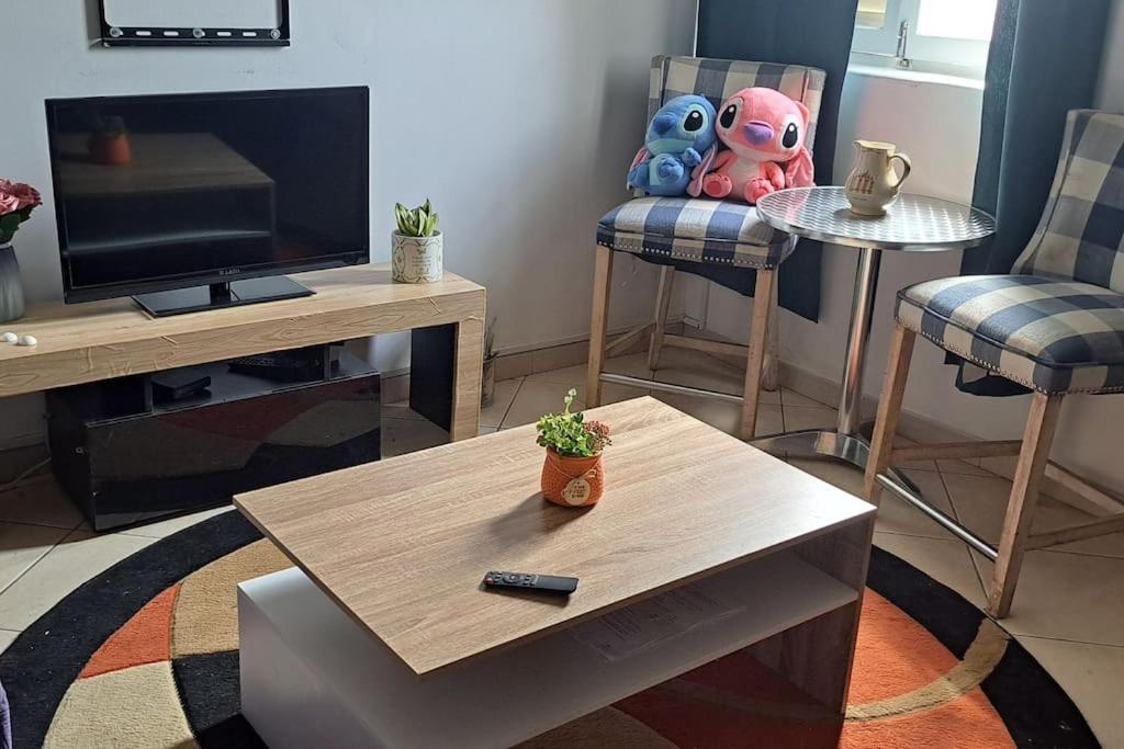 Mendes Family Homestay - B&B In The Heart Of Praia Ngoại thất bức ảnh